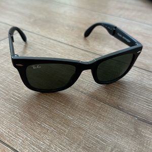 Ray-Ban Folding Wayfarer Sunglasses